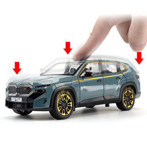 ماشین اسباب بازی فلزی بی ام و آبی مقیاس 1:24 BMW XM_اسباب بازی